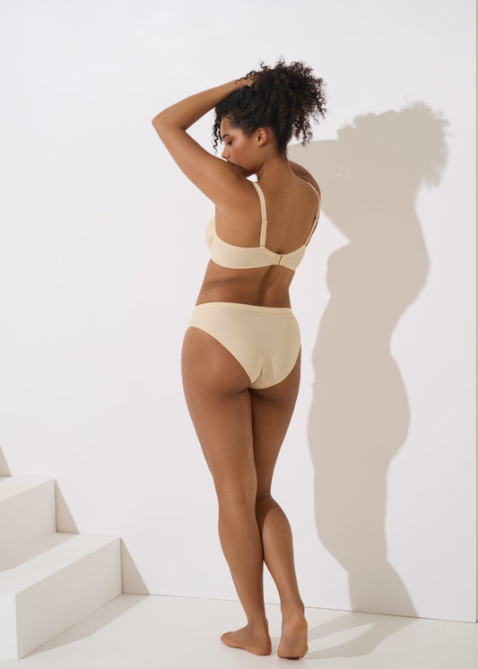 Chilot Clasic Laura LISCA