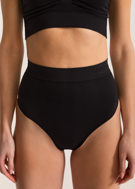 Chilot modelator tanga