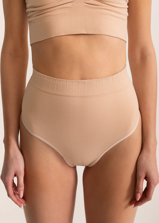 Chilot modelator tanga